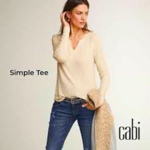 CABI women’s Simple Tee #4003 Oatmeal v- neck. Size medium. EUC